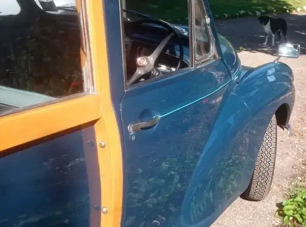 Morris Traveller Tires