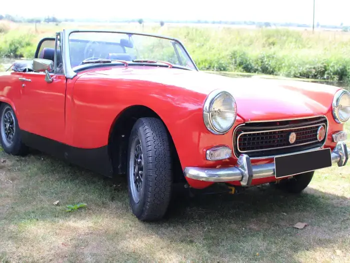 MG Midget on 145 HR 13 PIRELLI CINTURATO CA67 Tires