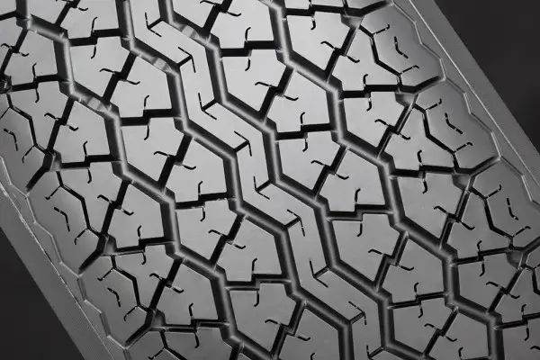 The PIRELLI 225/65 R 15 CINTURATO P5