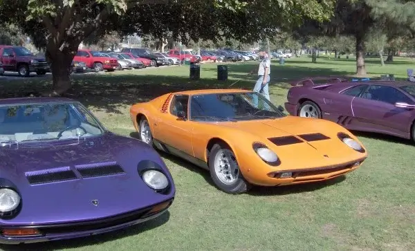 Lamborghini Miura on Pirelli CN12 Tires